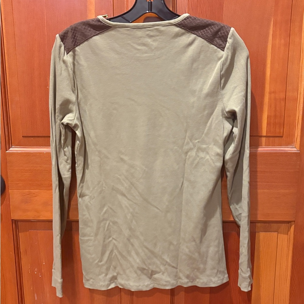 Lauren Ralph Lauren Ribbed Long Sleeve Crewneck Top W/Shoulder Zipper Detailing - Picture 7 of 9